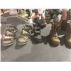Image 2 : GROUP LOT OF ASSTD VINTAGE BOOZE CANISTERS & ASSTD FIGURINES