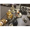 Image 3 : GROUP OF MISC FIGURINES - COWS/CATS & CHICKENS