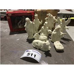 2 NATIVITY SCENES