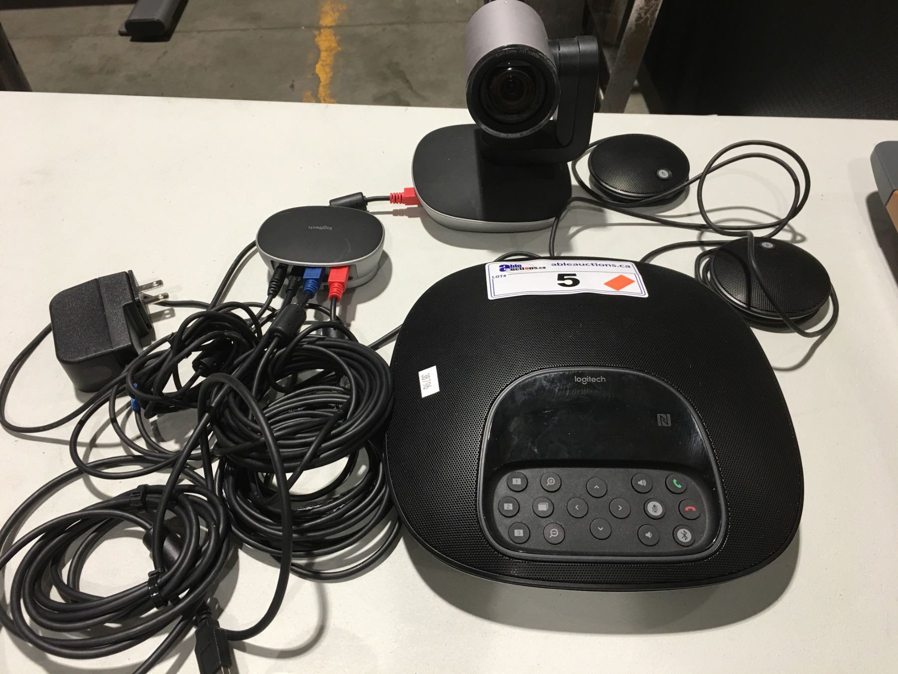 LOGITECH GROUP VIDEO CONFERENCING SYSTEM WITH EXPANSION MICS (INCLUDED ...