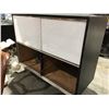 Image 2 : POWERED DISPLAY CASE (48" X 21" X 41.5")