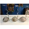 Image 3 : SHELF LOT OF ASSTD GLASSWARE - CANDLE HOLDERS/RING HOLDER/CRYSTAL FIGURINES/ SINGLE ROSE BUD VASE
