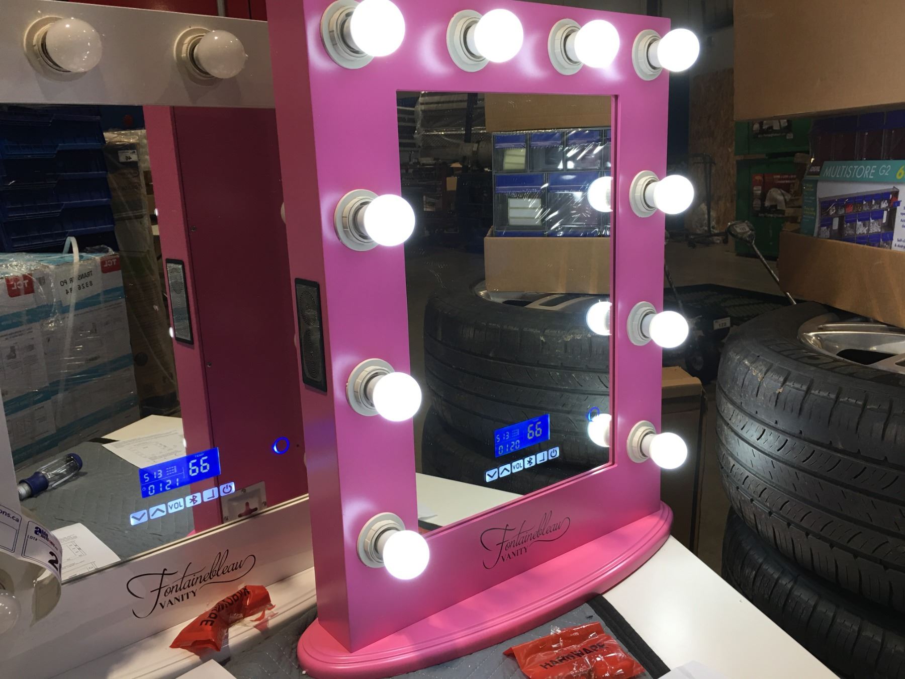 FONTAINEBLEAU 10 LED LIGHT VANITY MAKEUP MIRROR WITH BLUETOOTH SPEAKERS & USB PLUG (PINK) 19.75 smart vanity mirror with lights and bluetooth speakers
