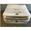 Image 2 : GEORGIA PACIFIC ENMOTION AUTOMATIC TOUCHLESS DISPENSER - MOTION ACTIVATED (NEW) C/W BATTERIES & KEY