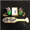 Image 1 : NATIVE ART LOT (SMALL PADDLE, EARRINGS...)