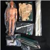 Image 1 : BIG JIM FIGURE & ACCESSORIES LOT (MATTEL)