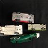 Image 2 : VINTAGE DIE-CAST VEHICLES LOT (CORGI...)