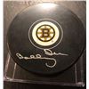 Image 1 : BOBBY ORR SIGNED HOCKEY PUCK