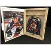 Image 1 : COLORADO AVALANCHE STAR HANGER W/ JOE SAKIC SIGNED 8X10