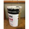 Image 2 : 5 GALLON INTERNATIONAL HARVESTER OIL PAIL