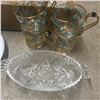 Image 2 : LOT OF VARIOUS GLASS PIECES