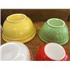Image 3 : LOT OF VINTAGE MIXING BOWLS SOME PYREX