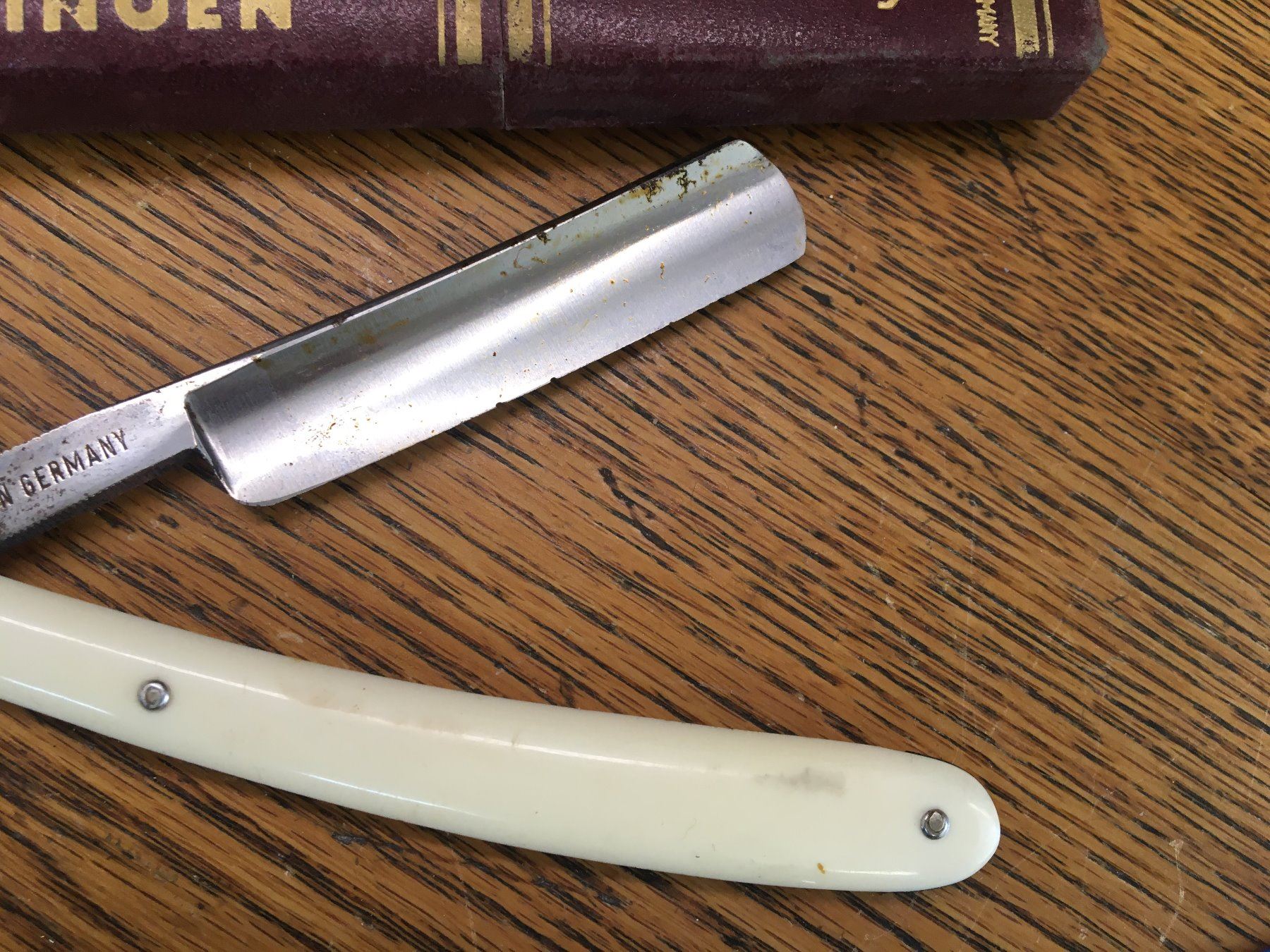 JATCO SOLINGEN STRAIGHT RAZOR AND BOX