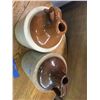 Image 4 : LOT OF TWO CROCK JUGS