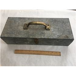 METAL BOX AND JARS SAMPLE KIT