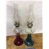 Image 6 : PAIR OF OIL LAMPS