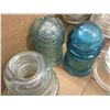 Image 3 : LOT OF INSULATORS
