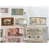 Image 3 : LOT OF WORLD BANKNOTES