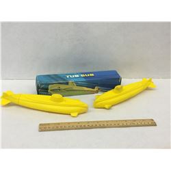 VINTAGE AVON TUB SUBS 2X SUBS AND 1 BOX EMPTY