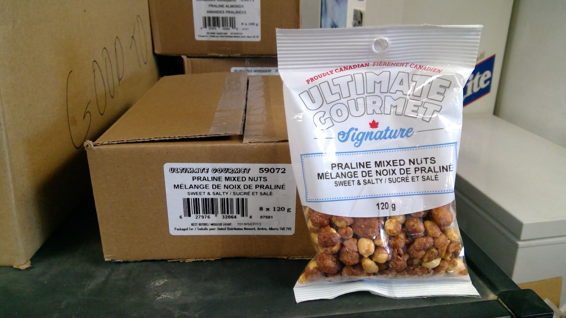 PRALINE MIXED NUTS, SWEET & SALTY 8x120g Schmalz Auctions