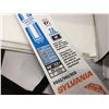 Image 1 : Sylvania 48in x 1inch Bulbs (12ct)