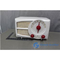 Vintage Stewart Warner Radio