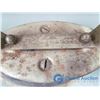 Image 3 : Vintage Coleman Gas Iron with Plates