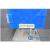 Image 3 : Plastic Display Case
