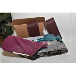 Mikita 9924 DB 3"X 24" belt sander with extra belts-tested and working