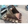 Image 8 : Black Max Excavator Bucket