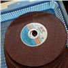 Image 2 : TRAY OF CUTTING DISCS