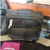Image 2 : SWISS LUGGAGE AND OGIO ROLLING GOLF BAG AND SWISS ROLLING BACKPACK