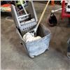 Image 2 : RUBBERMAID BRUTE MOP BUCKET W/ WRINGER AND MOP