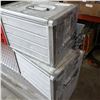Image 5 : 2 ALUMINUM STORAGE BOXES AD 5 STORAGE BINS