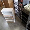 Image 3 : 3 METAL SHELVES