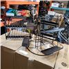 Image 1 : 2 SMALL RETAIL DISPLAY RACKS