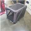 Image 1 : LARGE FABRIC ANIMAL KENNEL