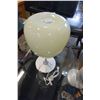 Image 2 : MODERN APPLE LAMP