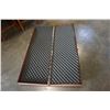 Image 2 : 4-1/2 FOOT LONG WOODEN RIFLE CASE