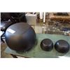 Image 1 : RAZER THX SPEAKER SUBWOOFER AND 2 SMALL SPEAKERS