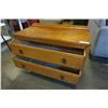 Image 2 : ANTIQUE OAK 2 DRAWER DRESSER