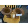 Image 2 : 2 SMALL CAST IRON PLANTERS