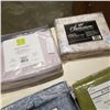 Image 2 : LOT OF SHEET SETS DOUBLE AND QUEEN AND CURTAIN PANELS