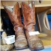 Image 2 : 3 PAIRS OF COWBOY BOOTS 2 SIZE 11 AND 1 SIZE 10-1/2