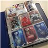 Image 2 : BINDER OF VARIOUS HOCKEY CARDS