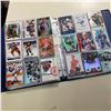 Image 4 : BINDER OF VARIOUS HOCKEY CARDS