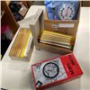 Image 1 : LOT OF THERMOMETERS AND FLASH LOUPE