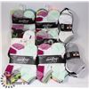 Image 1 : FLAT OF 56 NEW WOMENS ANKLE SOCKS
