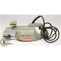 BLACK & DECKER 3" X 24" BELT SANDER