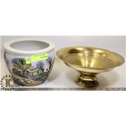 RURAL-THEMED CERAMIC VASE & SOLID BRASS SERVING